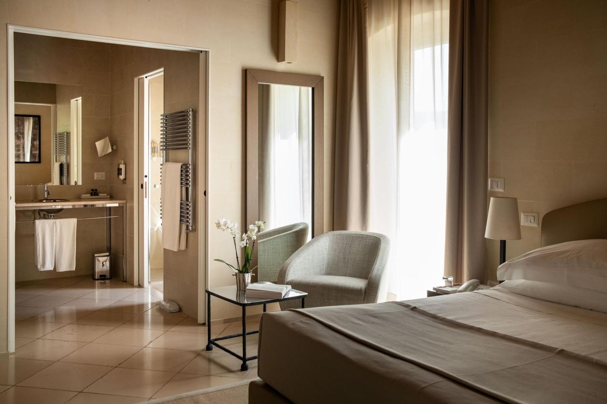 La Fiermontina Luxury Home Hotel Lecce Ngoại thất bức ảnh